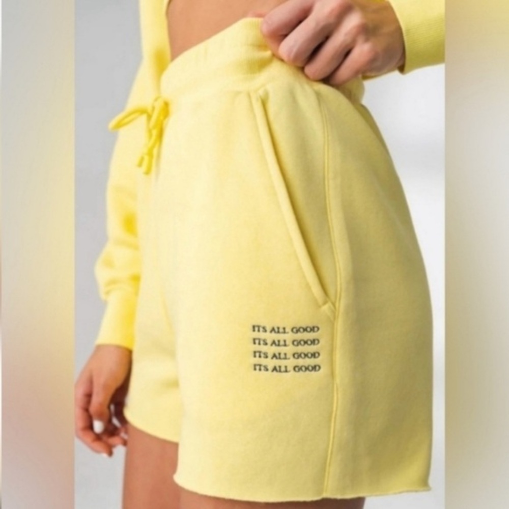 Vitality Womens M Affirmation Sweat Shorts Butter Yellow It’s All Good Comfy NWT